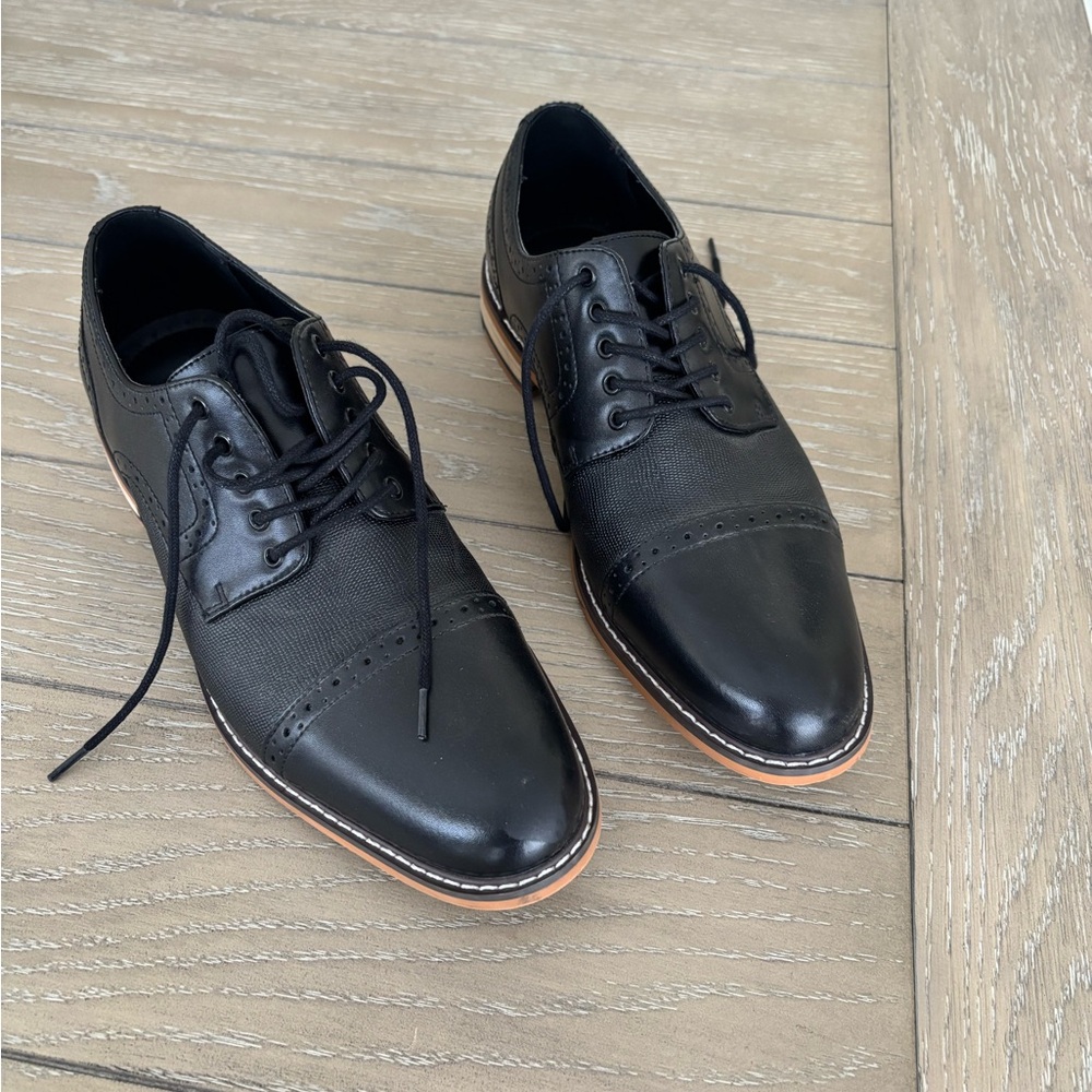 Bar III Black Oxford Shoes with Polished Leather